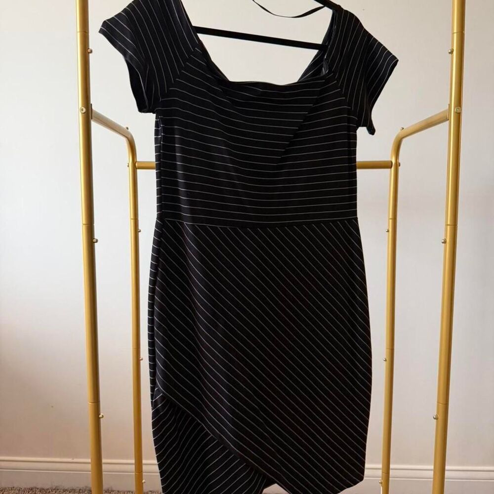 Nordstrom Women's Black and Navy Dress